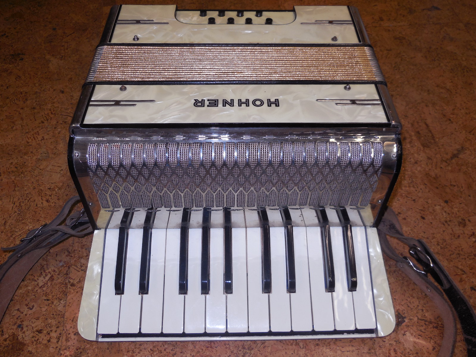 hohner accordion serial number lookup